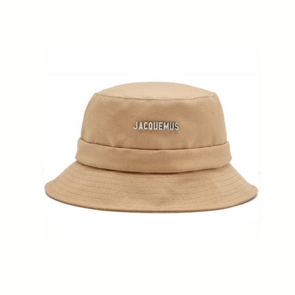 JACQUEMUS LE BOB GADJO